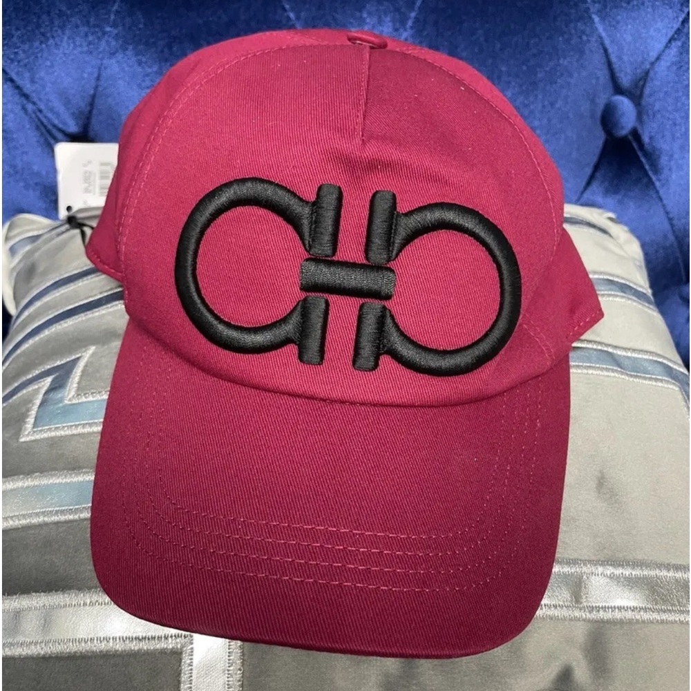 Salvatore Ferragamo Mens Double Gancio Embroidered Maroon baseball Cap OS